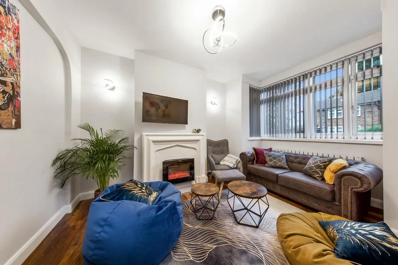 Holiday home Stunning House Villa London